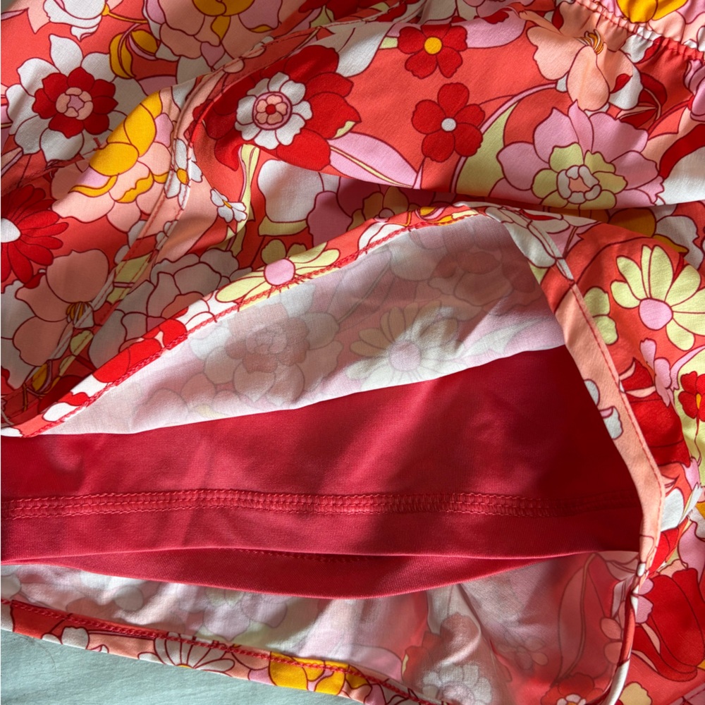 Avia Floral 2-1 Shorts - Red and Pink Size Large 12-14 EUC - Picture 3 of 7